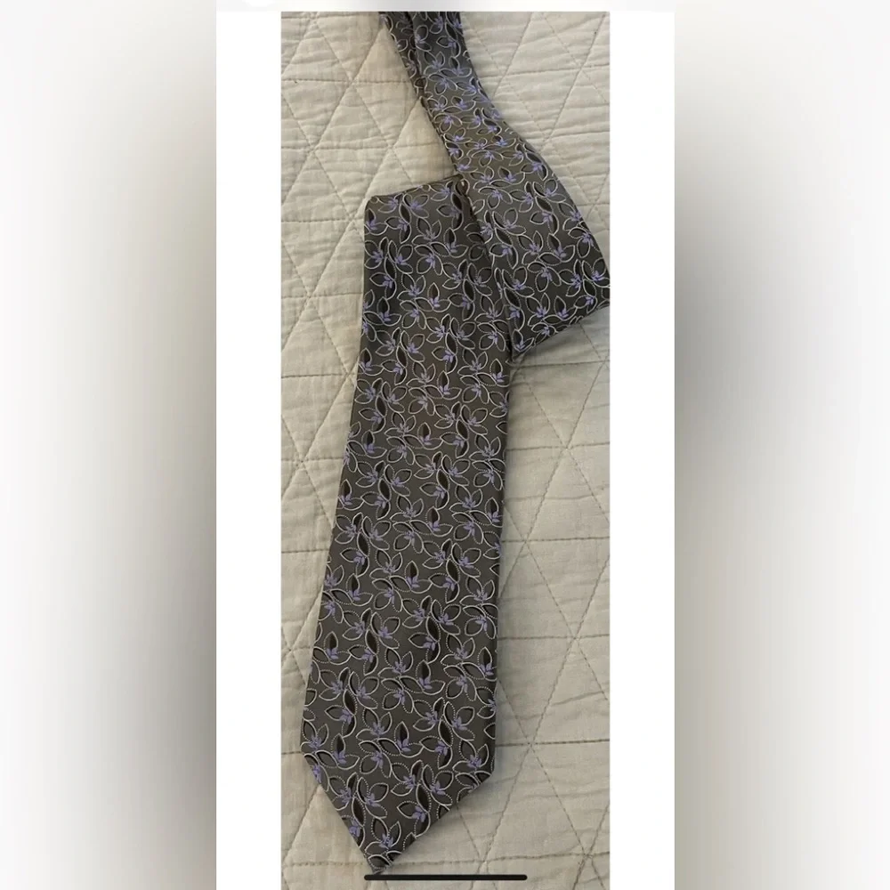 Ermenegildo Zegna Textured Floral Print Silk Power‎ Tie in Taupe & Lavender $260